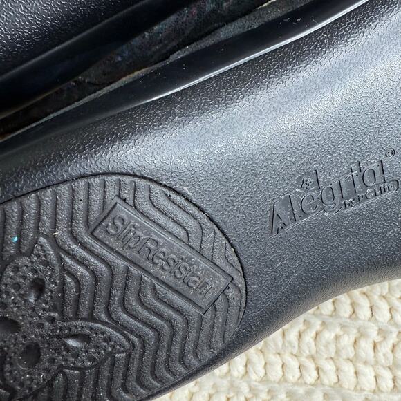 ALEGRIA Women's 41 Keli Floral Fusion Slip On Comfort Shoe Leather Metallic Blk - Picture 10 of 11